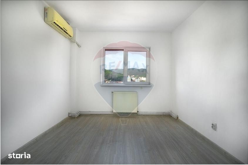 Apartament cu 4 camere de inchiriat |2 BAI | RACADAU| COMISION 0% - 10