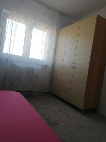 Apartament cu 3 camere decomandat în Mărăști