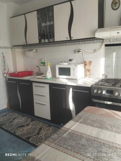 Apartament 2 camere decomandat, 54 m2, centrala proprie Bd. Garii, langa liceul Economic, Focsani - 4