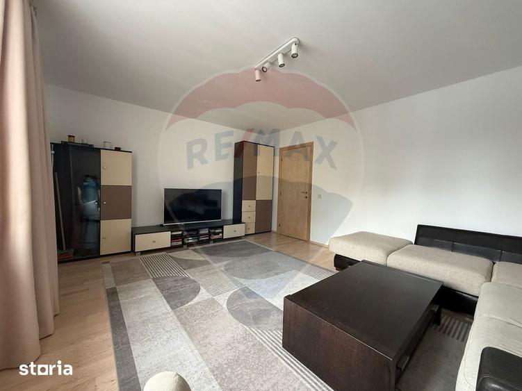 Apartament cu 3 camere, mobilat în Vitan