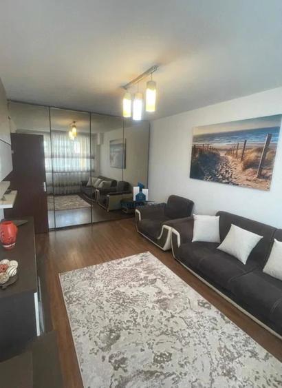Apartament cu 3 camere decomandat în Berceni