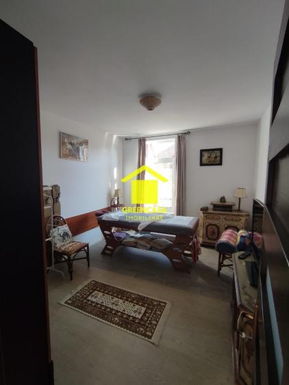 Casă individuală cu 5 camere cu Canalizare în Gheorgheni