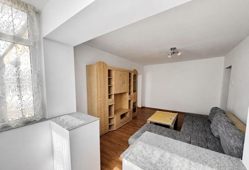 Apartament cu 2 camere semidecomandat în Exterior Vest