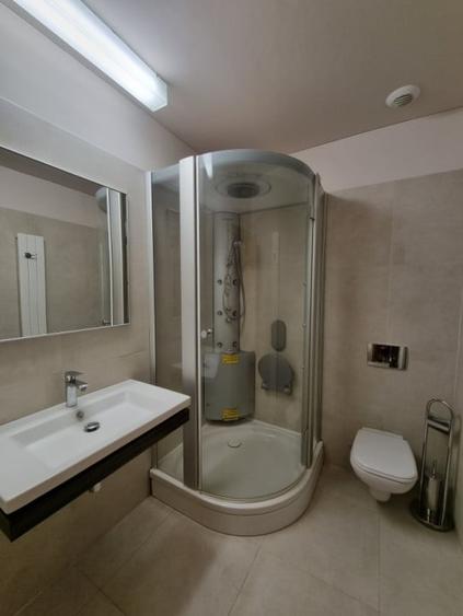 Apartament cu 2 camere decomandat, mobilat în Dorobanți