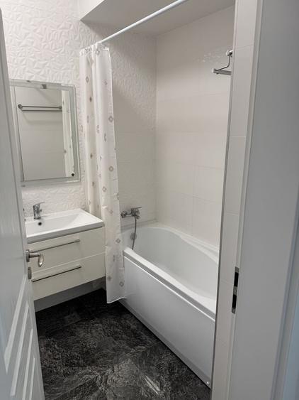 Apartament cu 2 camere decomandat în Bucium