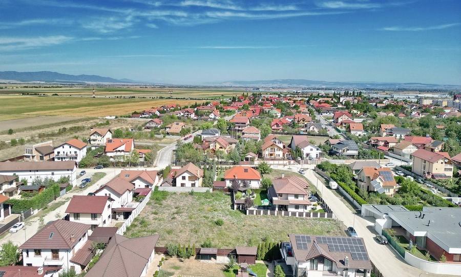 Teren Construcții intravilan de 823 mp, în Ghimbav Livadă