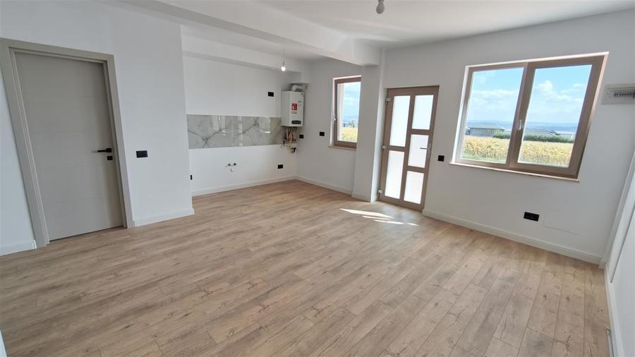 Intabulat! Apartament 3 camere cu Gradina 40mp Valea Lupului, Asfalt, Parcare - 1