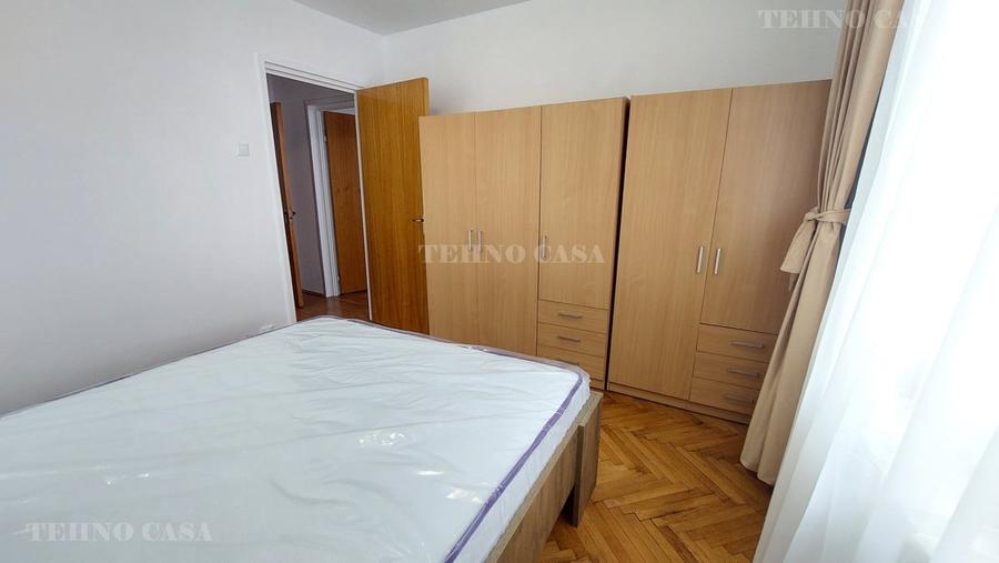 Apartament decomandat în Est