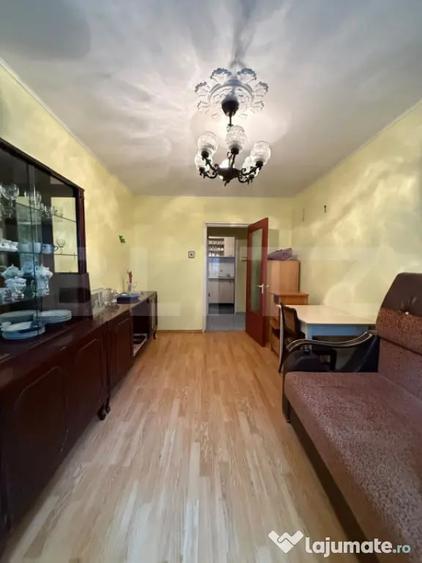 Apartament cu 2 camere decomandat în Micro 13