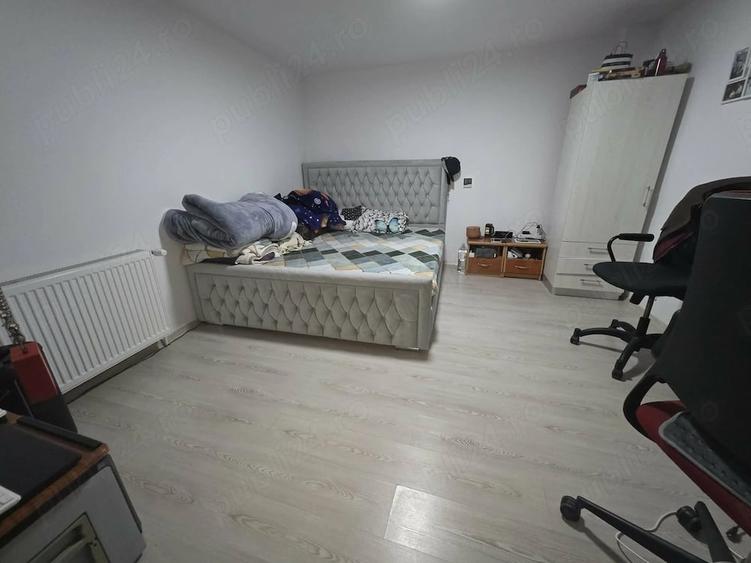 Casă cu 4 camere cu Teren 463 Mp în Central