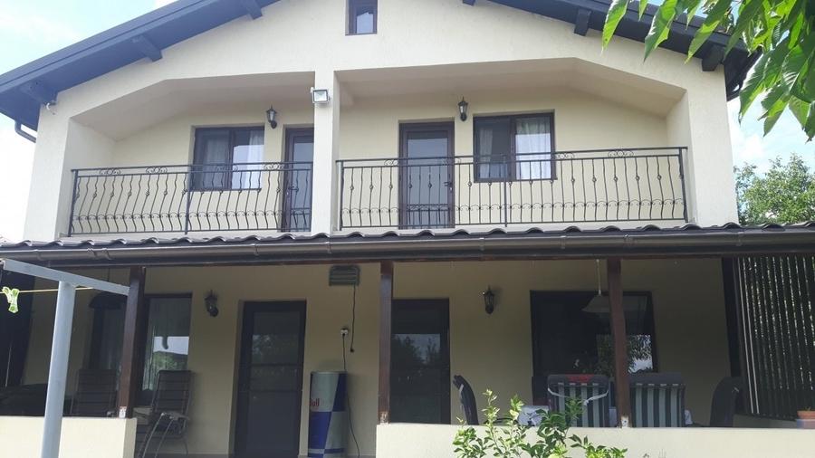 Casă individuală cu 5 camere cu Teren 600 Mp în Răcari