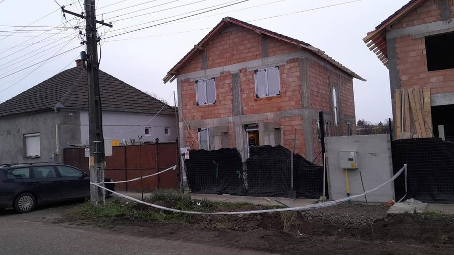 Casă cu 4 camere în Central