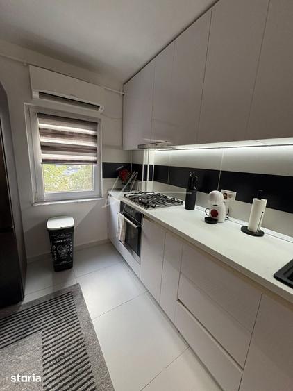 Apartament cu 2 camere decomandat în Bradu
