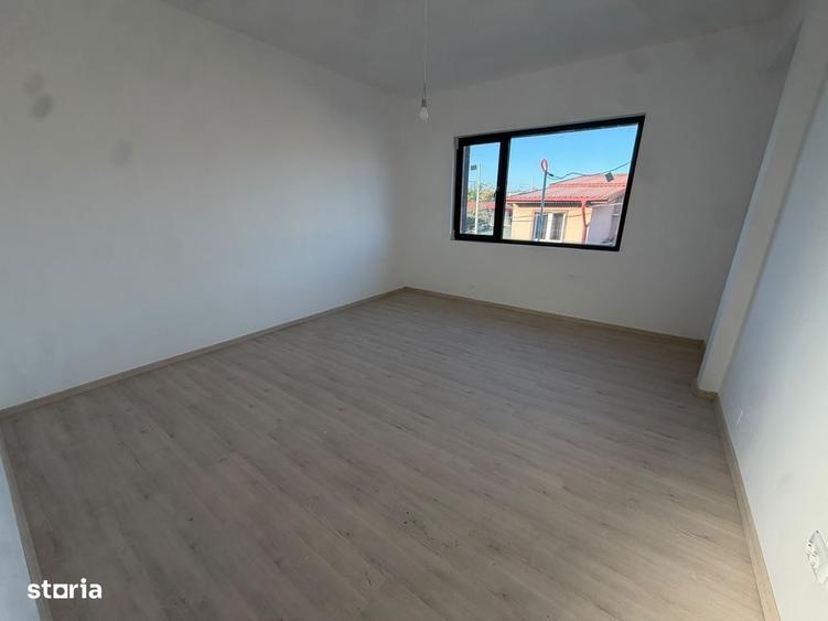 Casă cu 3 camere cu Teren 100 Mp în Central