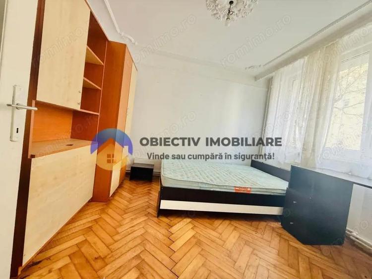 Apartament cu 3 camere decomandat în Est