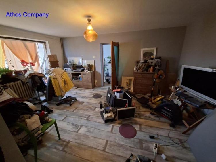 Apartament cu 4 camere în Crângași