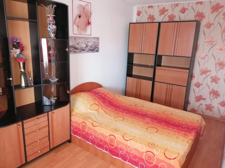 Inchiriere apartament cu 3 camere - 5