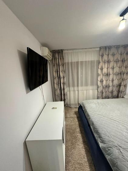 Apartament cu 4 camere decomandat în 13 Septembrie