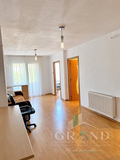 Apartament cu 2 camere semidecomandat, mobilat în Iris