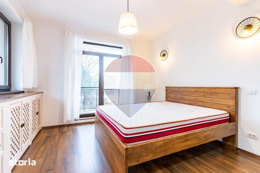 Apartament cu 3 camere semidecomandat în Central