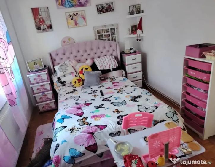 Apartament cu 3 camere semidecomandat în Astra