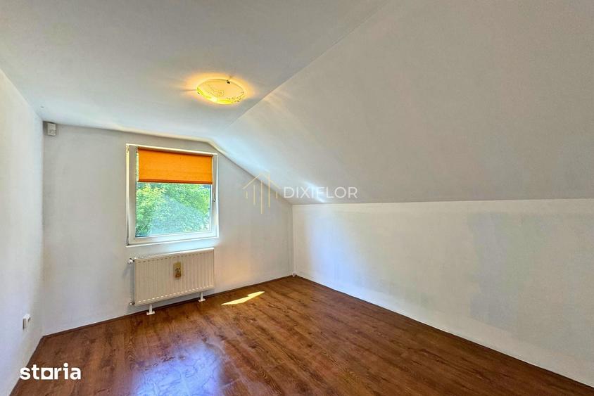Casă cu 4 camere cu Teren 950 Mp în Sângeorgiu de Mureș