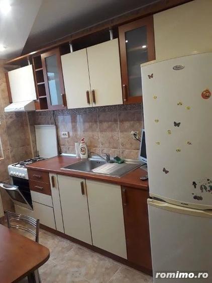 Apartament cu 2 camere decomandat în Buziașului