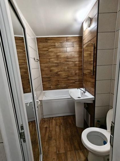 Garsonieră decomandată în Vărsătura