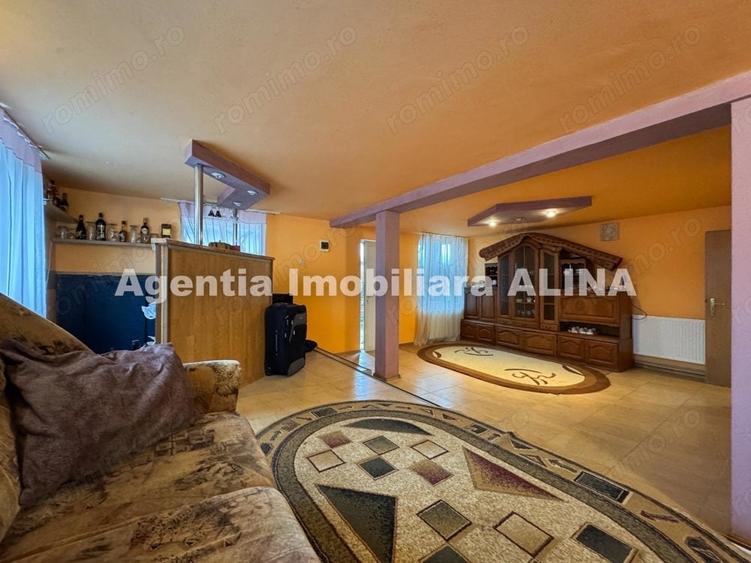 Casă cu 4 camere în Central