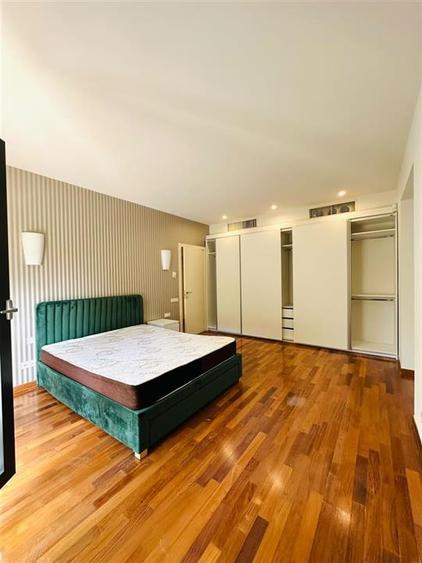 Apartament cu 4 camere decomandat, mobilat în Băneasa