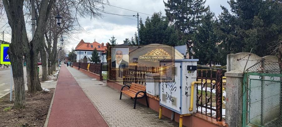 Spațiu comercial, de 300 mp, în Central