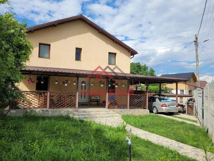 Casă cu 4 camere în Filipeștii de Pădure