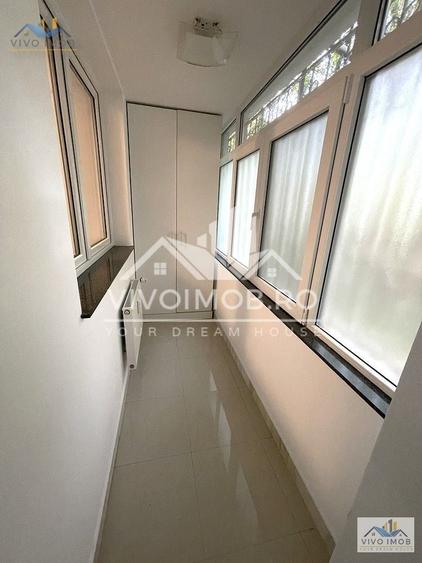 Apartament cu 3 camere semidecomandat, mobilat în Timpuri Noi