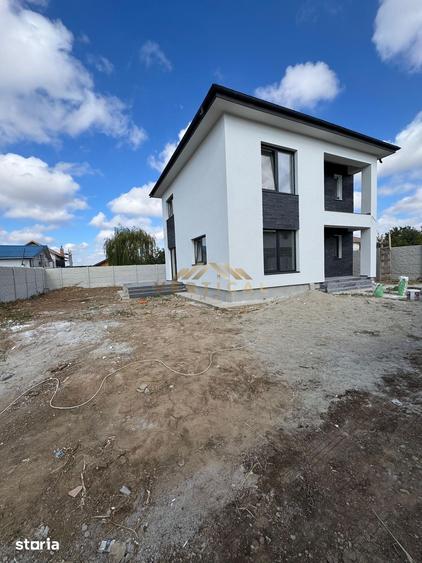 Casă cu 4 camere cu Teren 380 Mp în Singureni