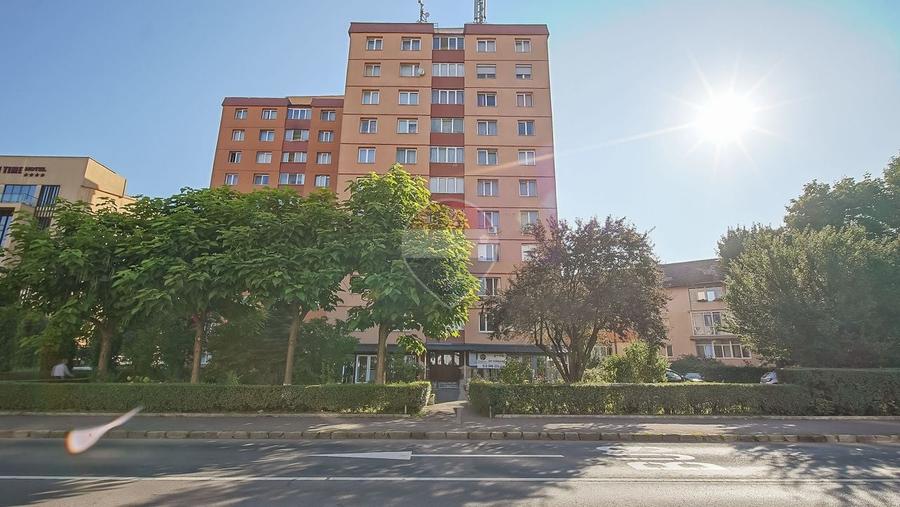 Spațiu comercial, de 68 mp, în Astra