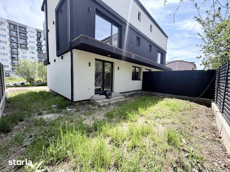 Casă cu 4 camere cu Teren 180 Mp în Metalurgiei