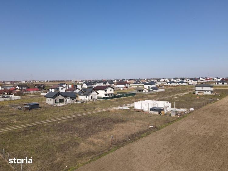 Teren de 376 mp, în Vidra