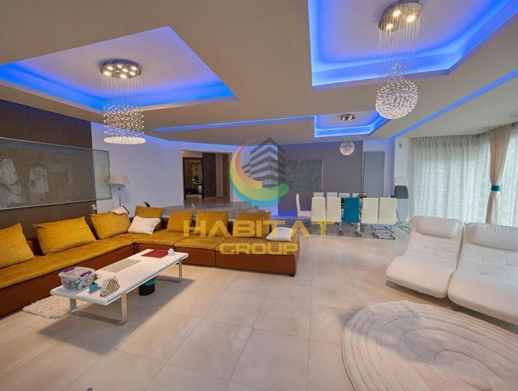 Casă individuală cu 8 camere cu Piscina în Central