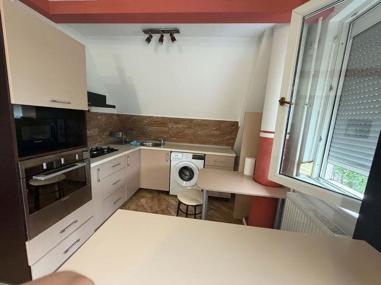 Inchiriez apartament 2 camere - 3