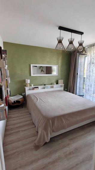 Apartament cu 3 camere decomandat în Florești