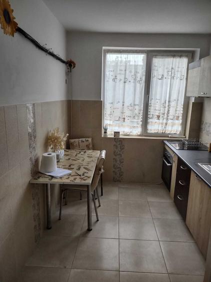 Apartament de inchiriat, Tecuci, central, reformat. - 2