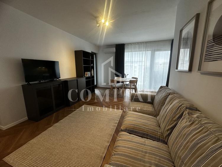 Apartament cu 2 camere semidecomandat, mobilat în Mărăști