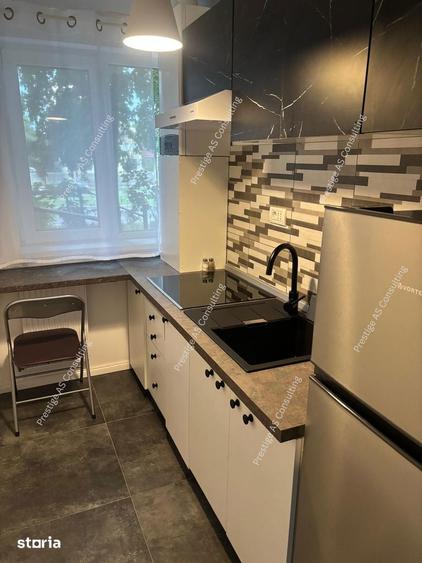 Apartament cu 3 camere, mobilat în Mircea cel Bătrân
