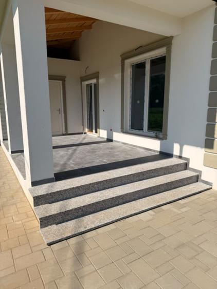 Casă cu 5 camere cu Teren 480 Mp în Horodnic
