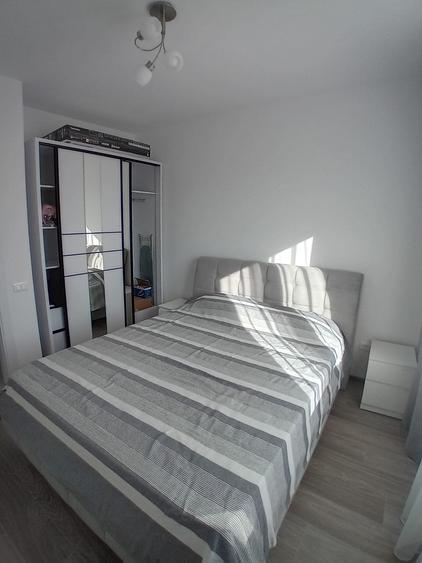Apartament cu 2 camere decomandat, mobilat în Apărătorii Patriei