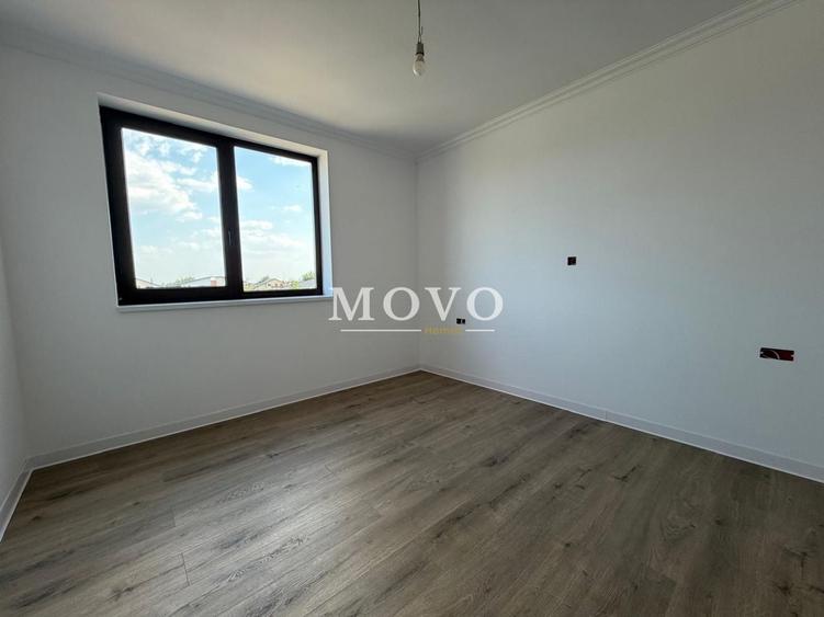 Duplex cu 3 camere cu Canalizare în Sânandrei