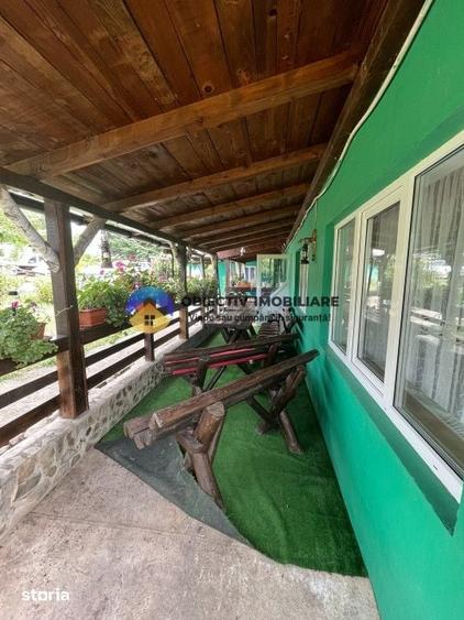 Casă cu 6 camere cu Teren 2088 Mp în Podoleni