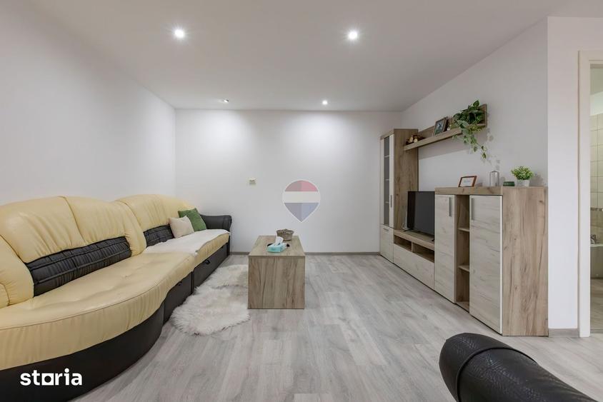 Casă cu 7 camere cu Teren 1833 Mp în Gherăiești