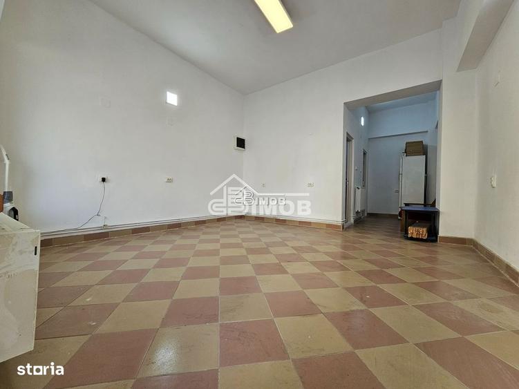 Spațiu comercial, de 33 mp, în Micro 4
