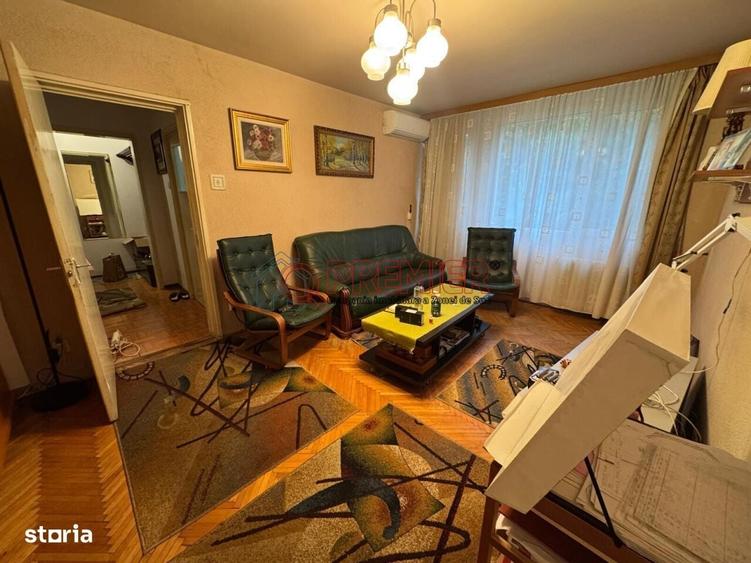 Apartament cu 2 camere semidecomandat în Obor